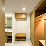 Stylish 2 Bedroom Apartment By Ibg Property S5503
